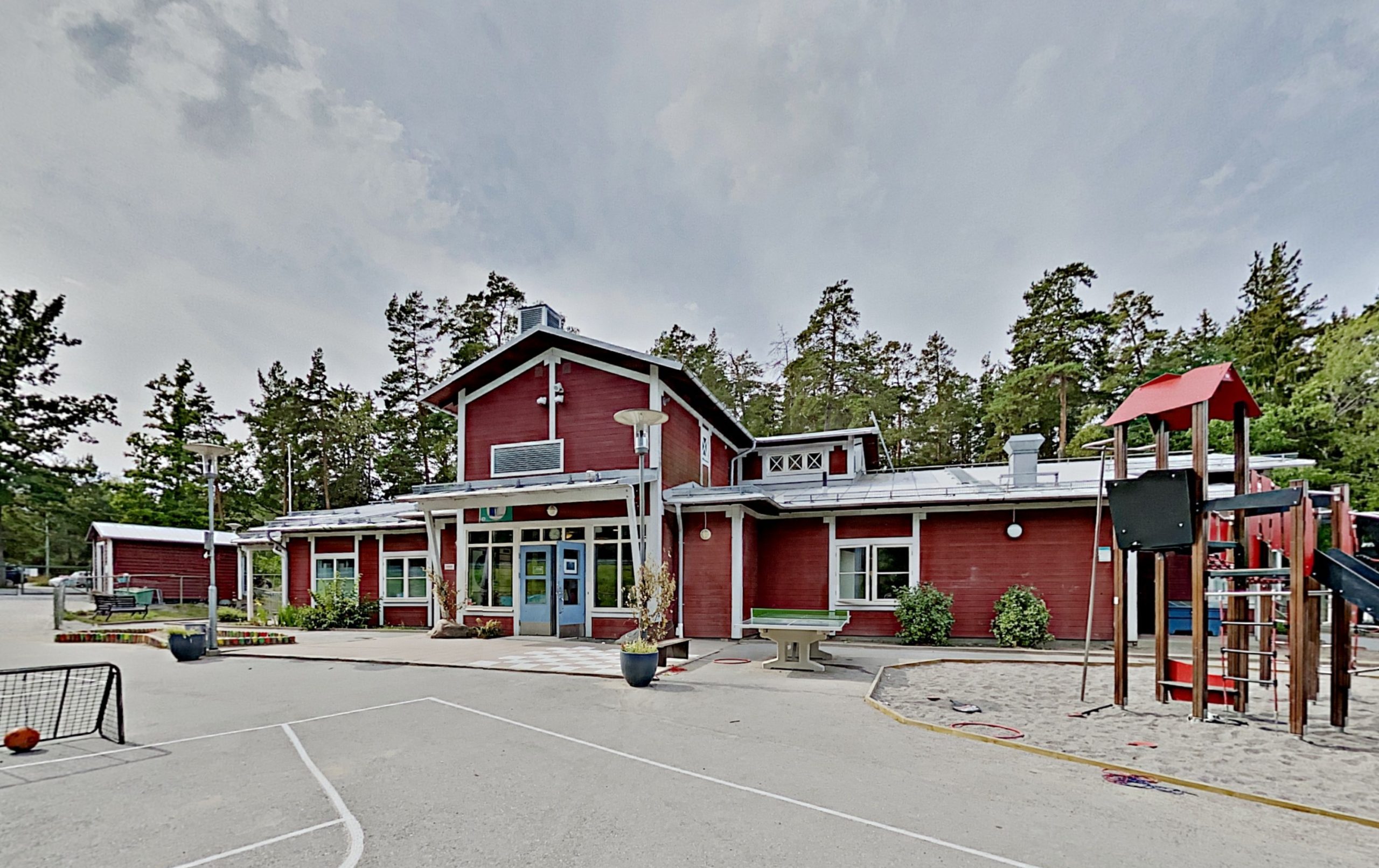 Skolgården på Vittra Rösjötorp
