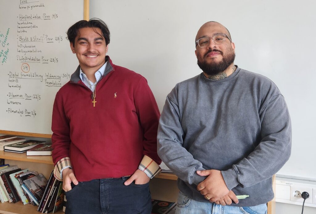 Porträtt: Tino, elev, och David, lärare i svenska som andraspråk, på Vittra Väsby.