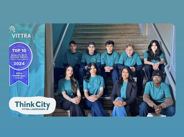 Elever och projektguide i Think City